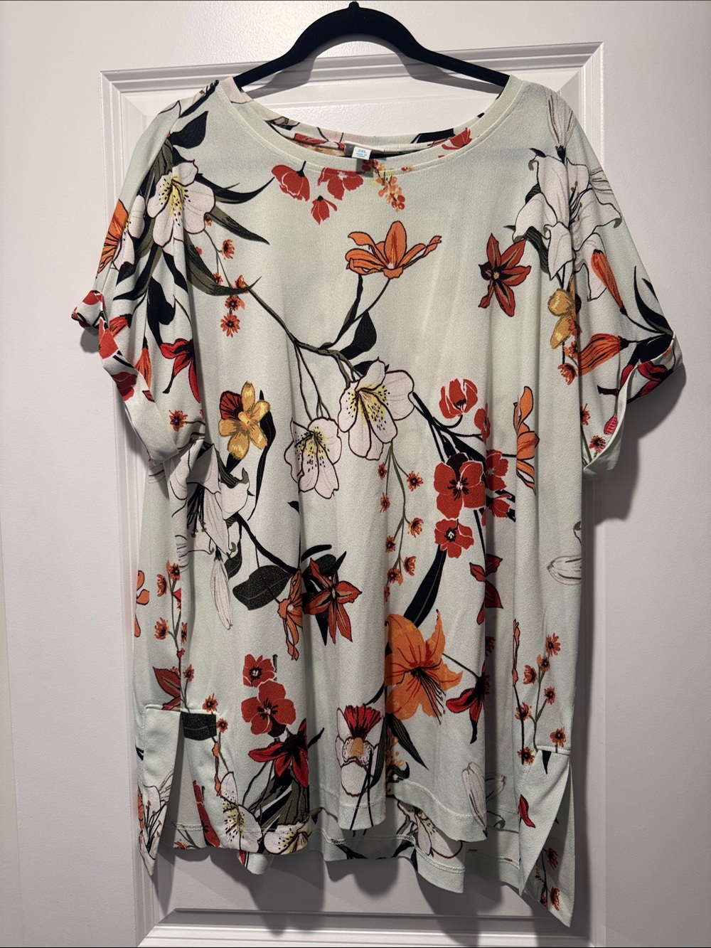 Floral Short-Sleeve Tunic Top - Sage Green with Orange & Red Florals